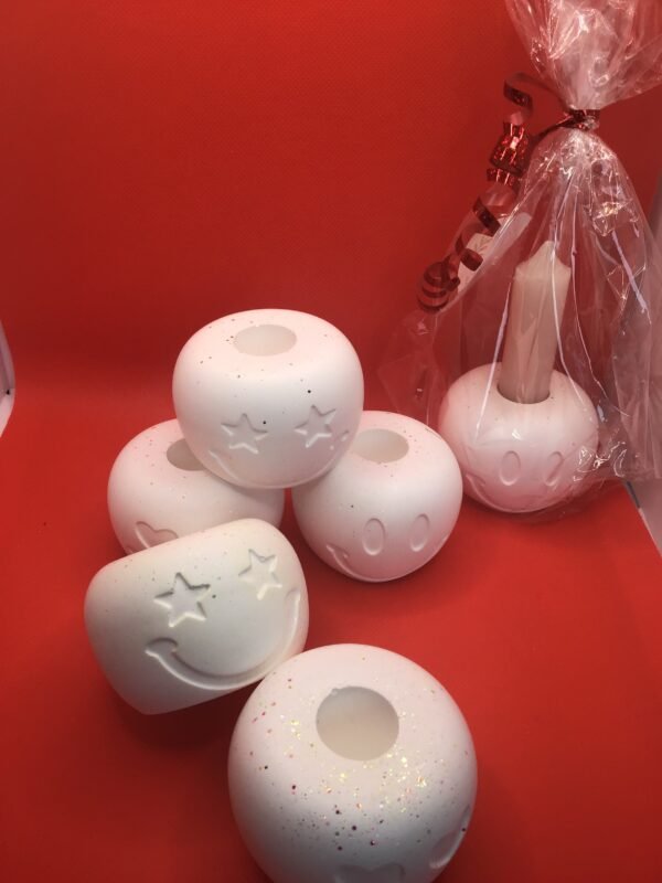 Bougeoir emoji "content"